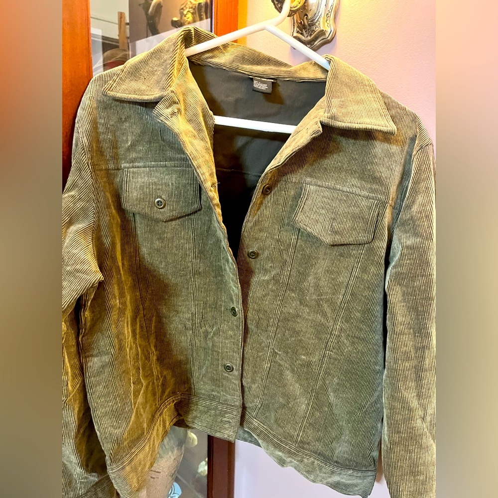 NTCO Nomadic Traders Brand green corduroy jacket size Large. EUC